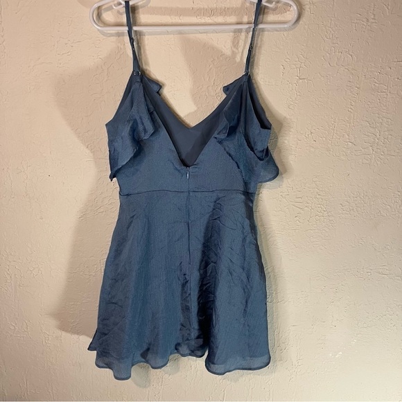 SUPERDOWN Jeanie Flutter Sleeve Dress in Dusty Blue - Picture 9 of 15